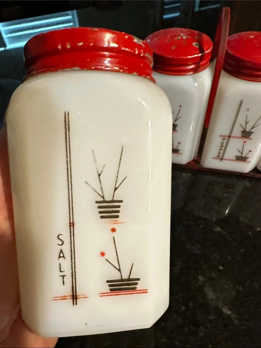 McKee Stick Pot milk glass set